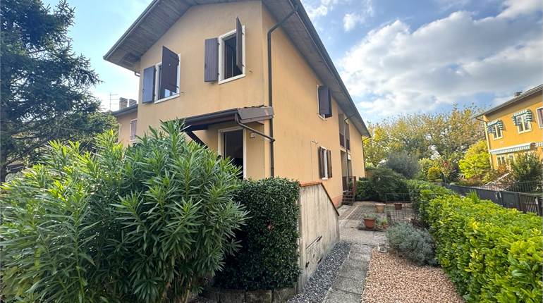Terraced house for sale in Soave