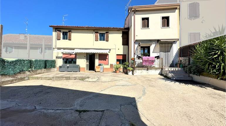 House of Character for sale in Monteforte d'Alpone