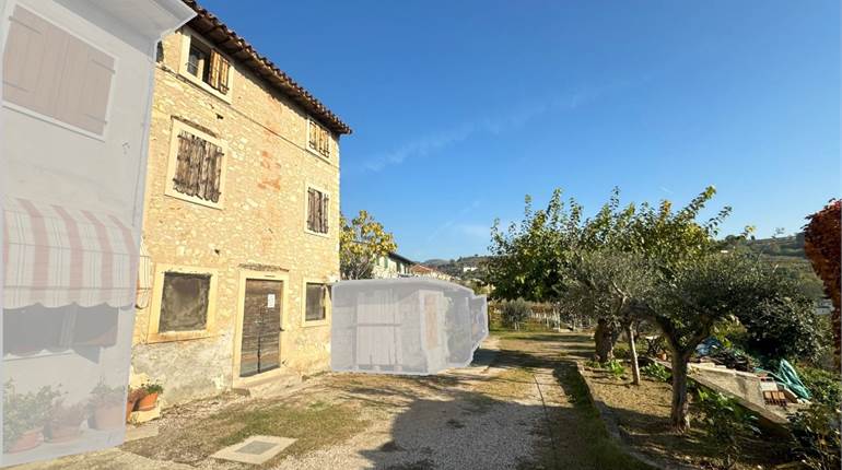 House of Character for sale in Soave