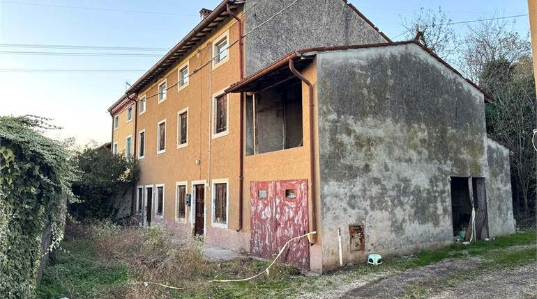 House of Character for sale in Gambellara