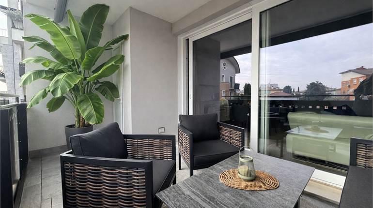 APPARTAMENTO TRE CAMERE CON GARAGE DOPPIO